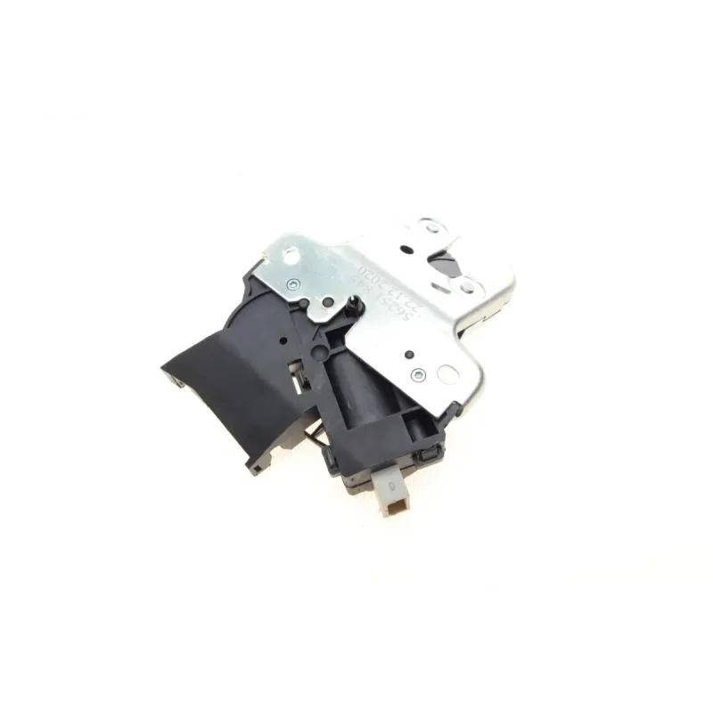Замок кришки багажника VW Passat 05-14