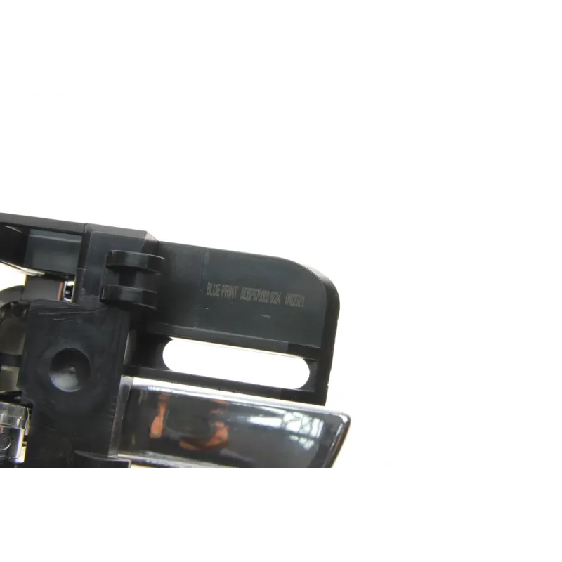 Ручка дверей задня права BLUE PRINT ADBP970008 для Nissan Qashqai J10 2006-2013
