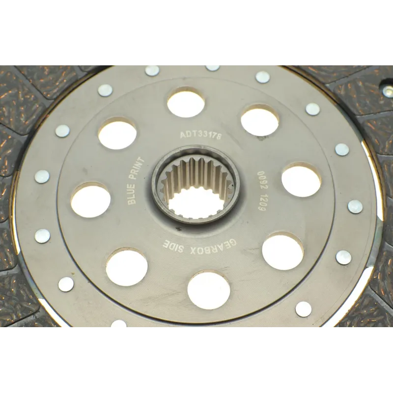 Комплект зчеплення Toyota Corolla 2.0 D-4D 02-07 (d=225mm) (+вижимний)