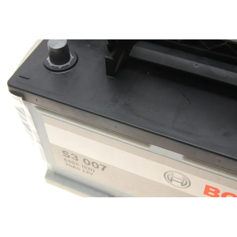 Акумулятор BOSCH 0 092 S30 070 70Ah/640A (278x175x175) для Audi 100, 80, A4