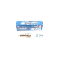 Свічка запалювання BOSCH 0 242 040 502 для Alfa Romeo 147, 156, 166 1.6-2.0 1997-2006, 0.7 мм