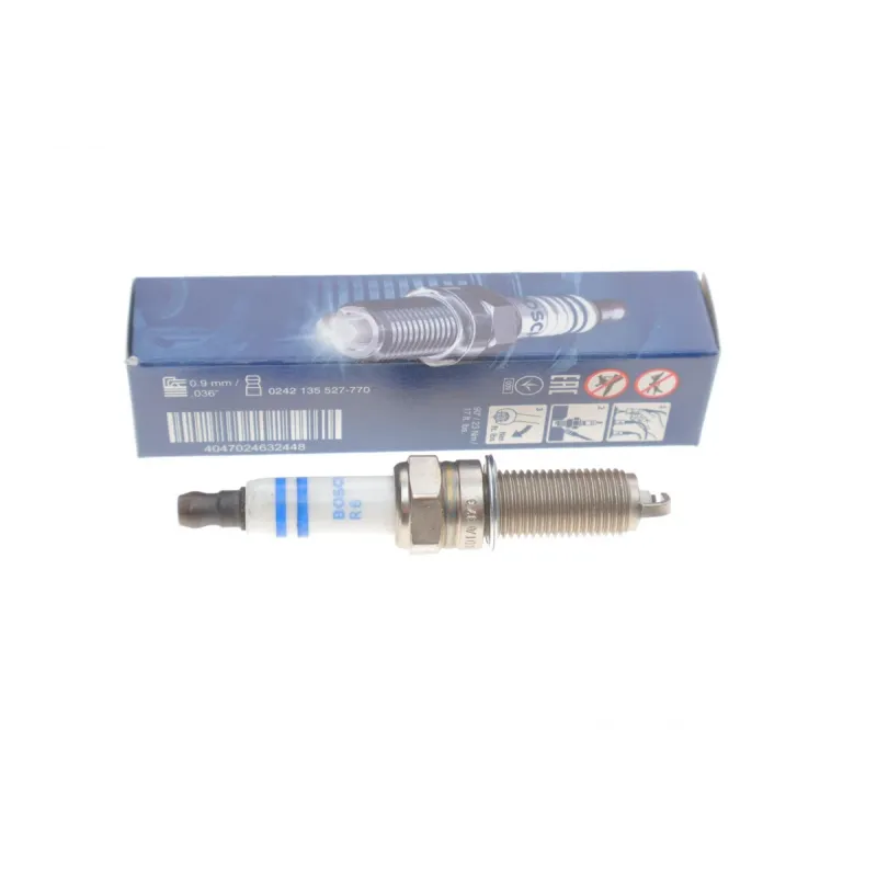 Свічка запалювання BOSCH 0 242 135 527 для Hyundai i30, Kia Ceed 1.4-1.8, M 12x1.25, 0.9 мм
