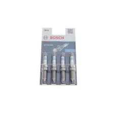 Свічка запалювання BOSCH 0 242 135 811 для Renault Captur 0.9 TCe, Megane 1.2 TCe, Dacia Logan 1.2, 0.7 мм
