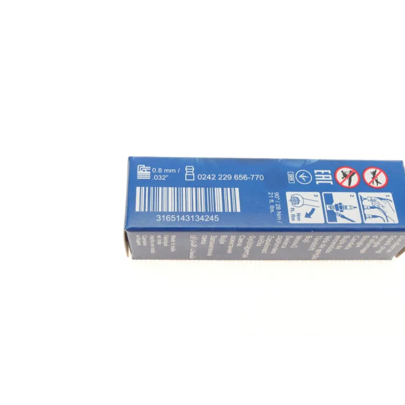 Свічка запалювання BOSCH 0 242 229 656 для Volkswagen Passat B3/B4, Renault Trafic, Clio 1.2-1.6 1988-1996, 0.8 мм