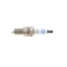 Свічка запалювання BOSCH 0 242 230 599 для Renault Master/Trafic 1.7/2.0 1980-1990, 0.9 мм