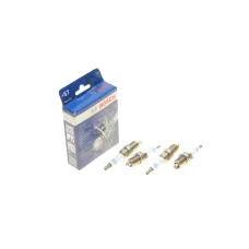 Свічка запалювання BOSCH 0 242 230 808 комплект 4 шт. для Alfa Romeo, Chevrolet, Fiat, Opel