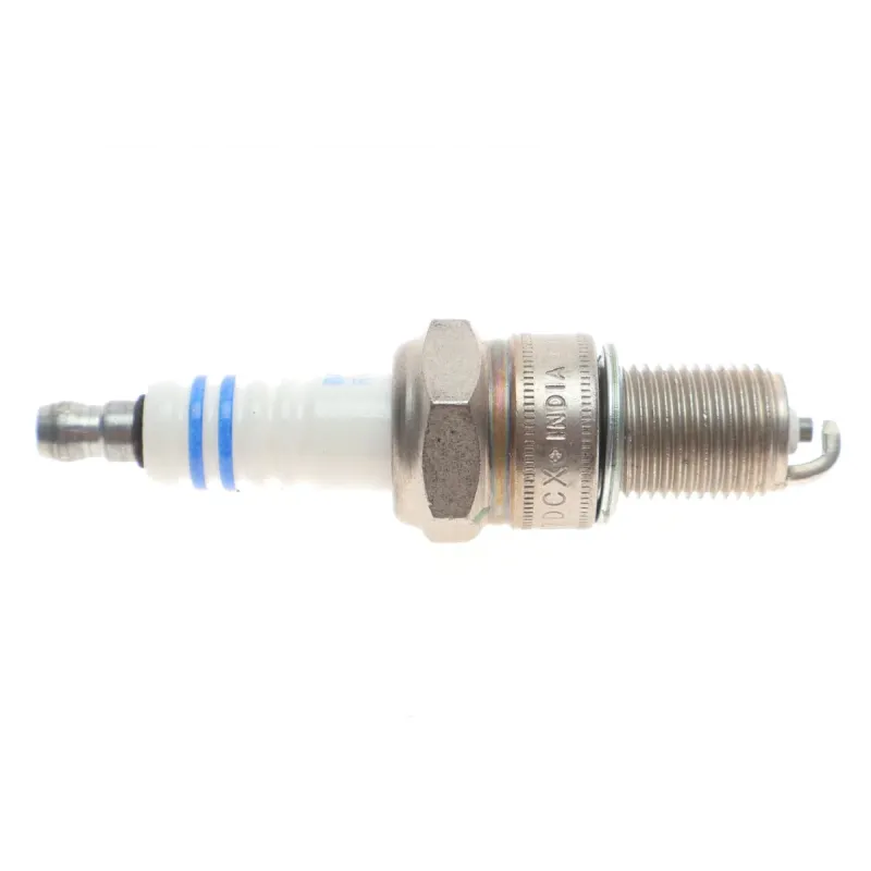 Свічка запалювання BOSCH 0 242 235 915 для Ford Focus, Volvo V50/S40 2.0i 2004-2012 (комплект 4 шт)