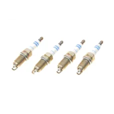 Свічка запалювання BOSCH 0 242 235 984 для Volkswagen T4 2.8 VR6 1998-2003 (комплект 4 шт)