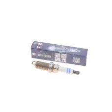 Свічка запалювання BOSCH 0 242 236 528 для Ford Focus, Lexus ES, Toyota, Volvo
