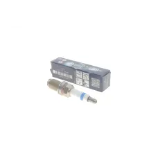 Свічка запалювання BOSCH 0 242 242 501 для Fiat Punto, Ford Fiesta, Peugeot 205, VW Passat B3/B4 1.3-1.8 1983-1994, 0.9 мм