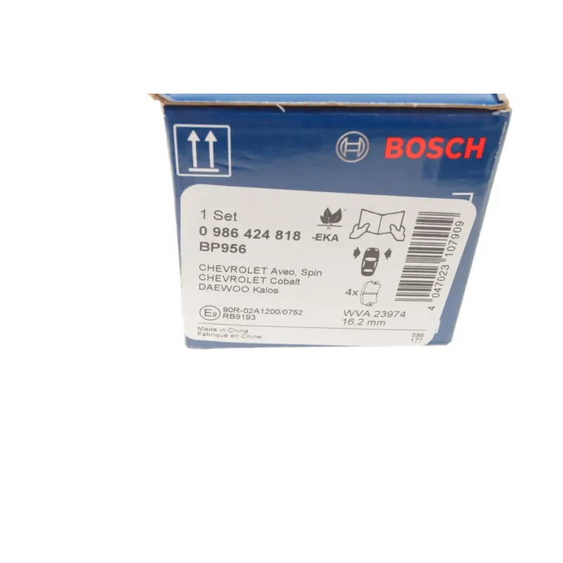 Колодки гальмівні передні BOSCH 0 986 424 818 для Chevrolet Aveo, Daewoo Kalos 132.8x48.8 мм