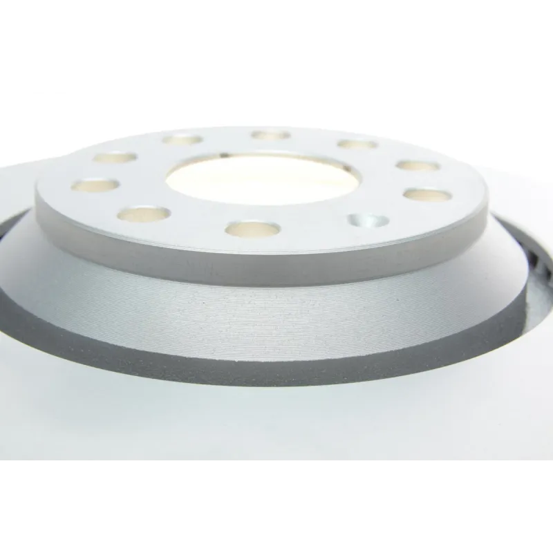 Диск гальмівний задній BOSCH 0 986 479 303 для VW Passat B6/B7, Golf V/VI/VII, Seat Leon III (310x22 мм)
