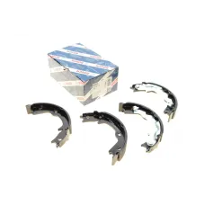 Колодки ручника BOSCH 0 986 487 761 для Hyundai Accent III 2005-2010, Kia Rio II 2005-, 167x31.8 мм