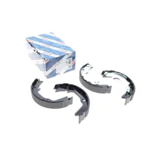 Колодки ручника BOSCH 0 986 487 769 для Hyundai i20, Kia Soul 167 мм