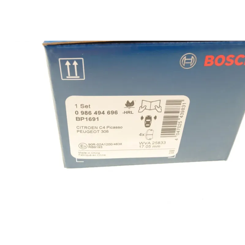 Колодки гальмівні передні BOSCH 0 986 494 696 для Citroen C4 Picasso/Grand Picasso, Peugeot 308 (155.2x70.6x17 мм)