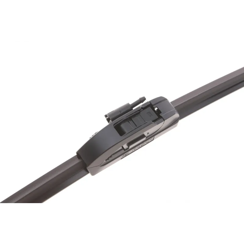 Щітки склоочисника безкаркасні BOSCH 3 397 007 654 для Jaguar S-Type/XJ 600/475 мм з форсункою