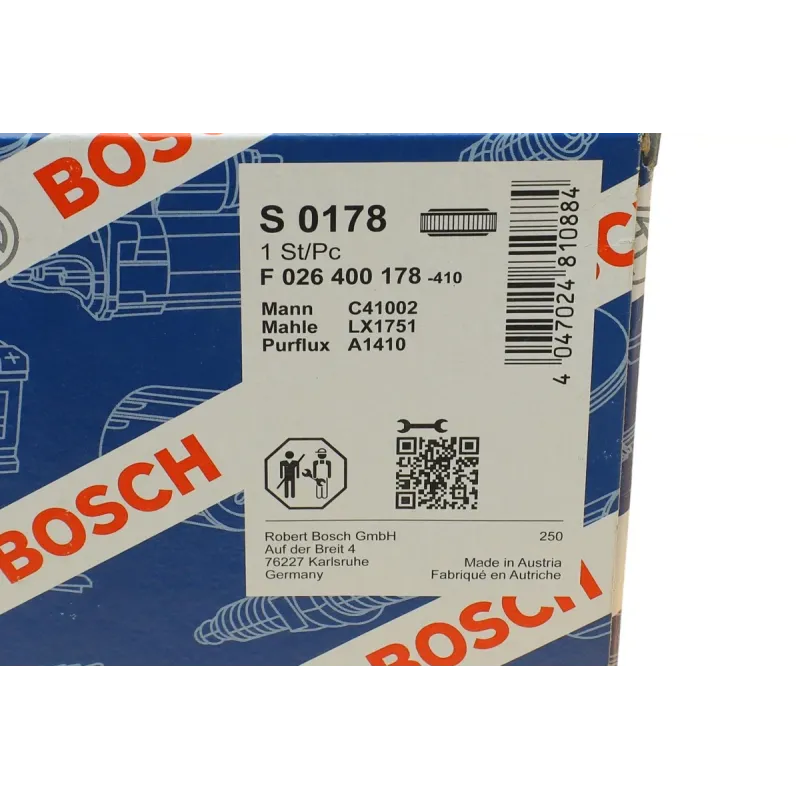Фільтр повітряний BOSCH F 026 400 178 для Volkswagen Golf V/VI, Audi A3, Seat Leon 2.0 GTI/TFSI 404.6x173.4x32.3 мм