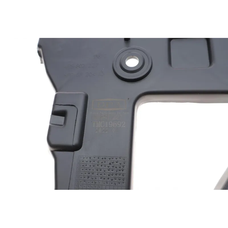 Кронштейн кріплення переднього бампера DPA 88071821002 для Audi A6 C6 (4F2) 2004-2011, лівий