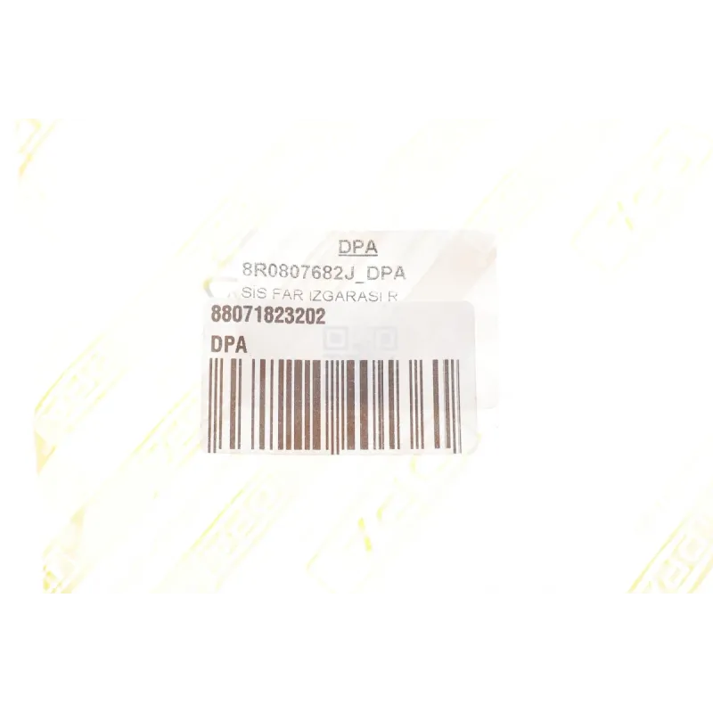 Вставка бампера (без протитуманки) Audi Q5 08-17 (R)