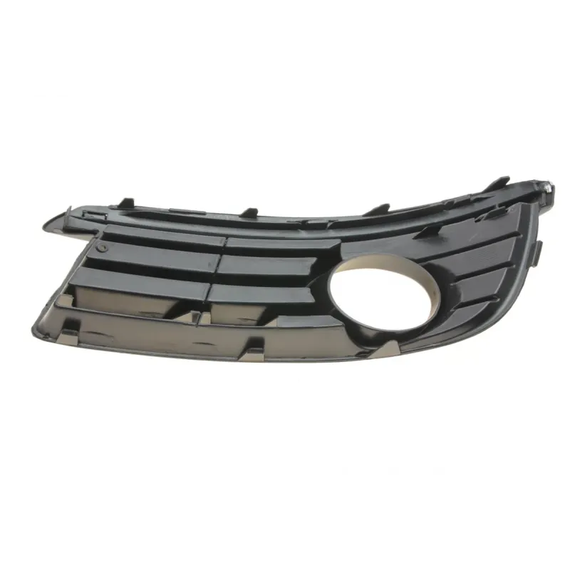 Вставка бампера права DPA 88530063802 для Volkswagen Golf V/VI, Jetta III/IV (з хромом)