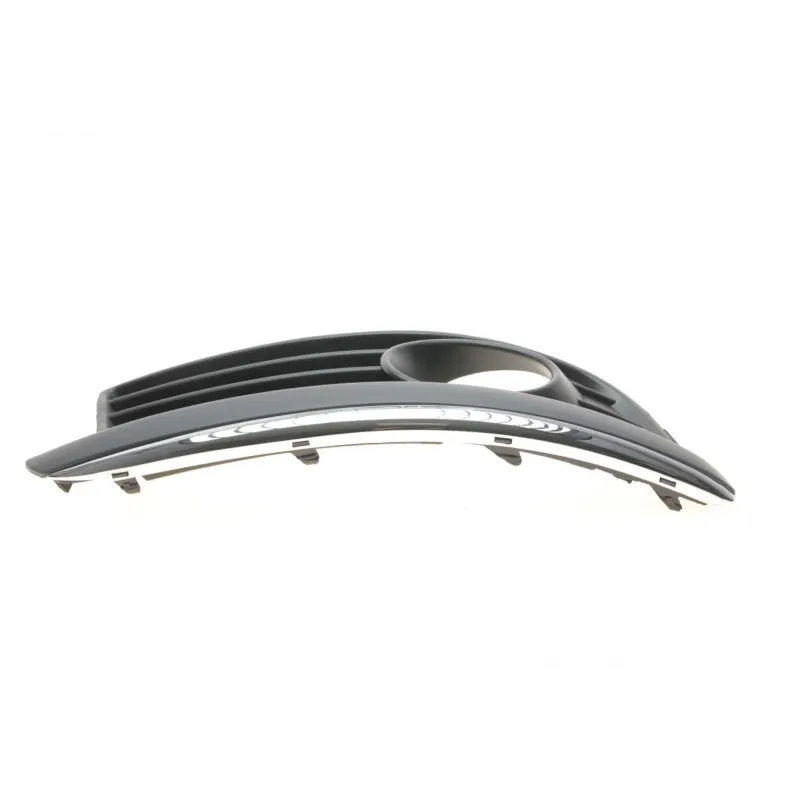 Вставка бампера права DPA 88530063802 для Volkswagen Golf V/VI, Jetta III/IV (з хромом)