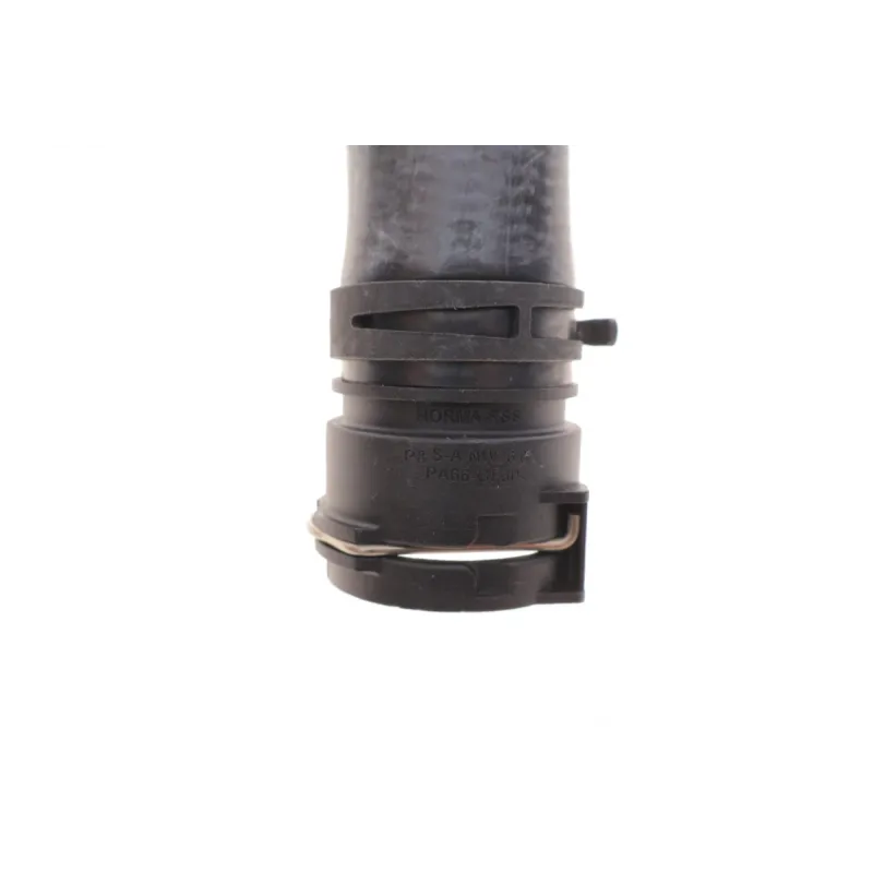 Патрубок системи охолодження GATES 05-2046 верхній для Ford Fiesta/Fusion 1.25-1.6 2002-2008, діаметр 31/33 мм