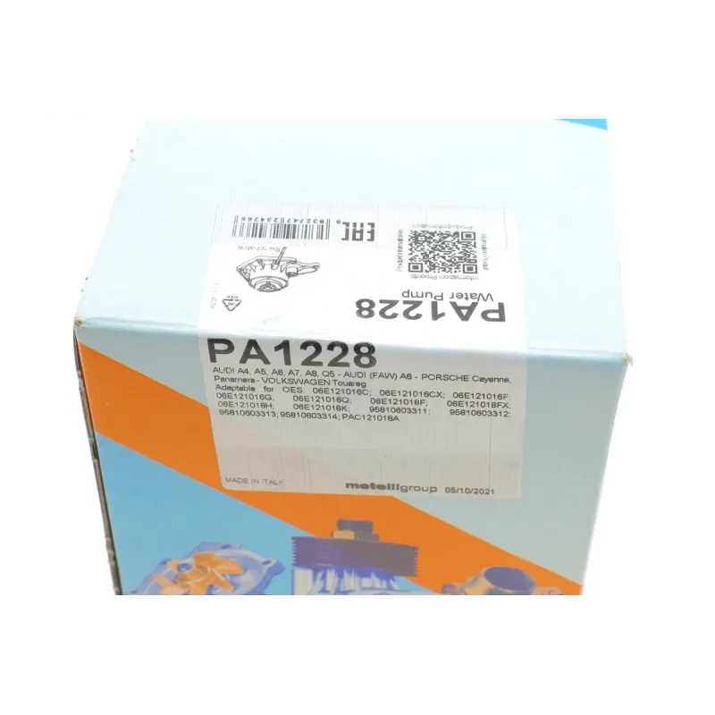 Помпа води GRAF PA1228 для Audi A4/A6/A7/A8, Porsche Cayenne, VW Touareg 3.0TFSI, 8 лопатей, сталь