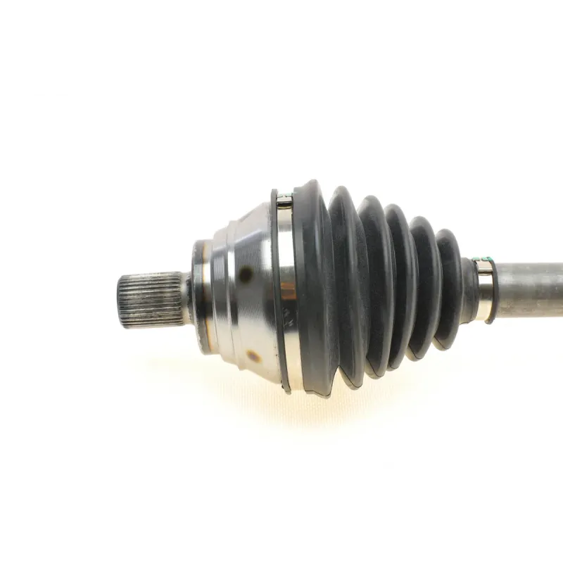 Піввісь передня GSP 261282 для VW Caddy III 04-15, Passat B7 09-14 (36x521 мм)