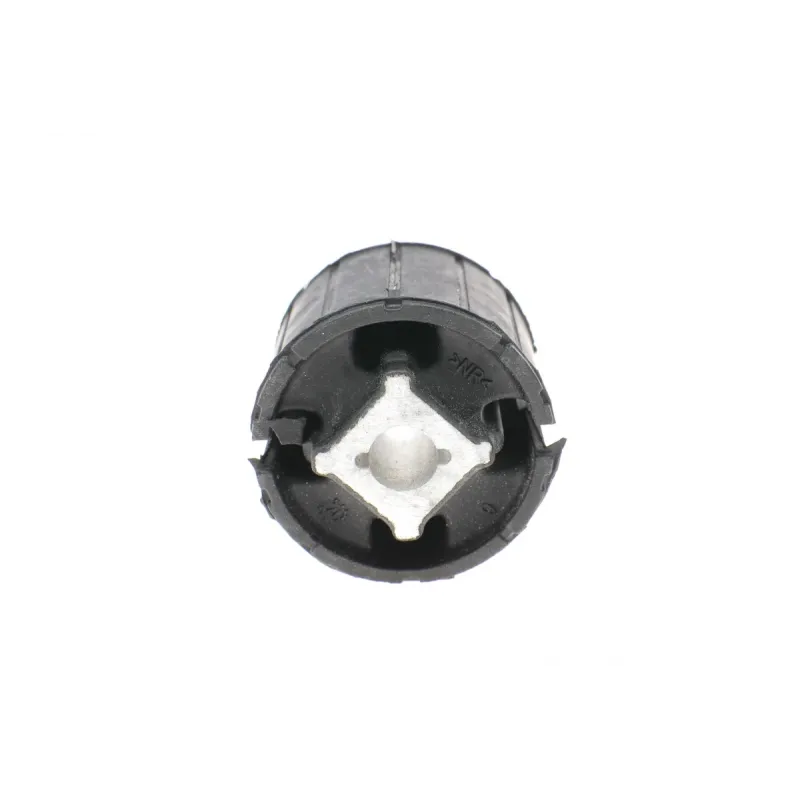 Сайлентблок балки HUTCHINSON 590412 для BMW 5 E60/E61, 6 E63/E64 2001-2010