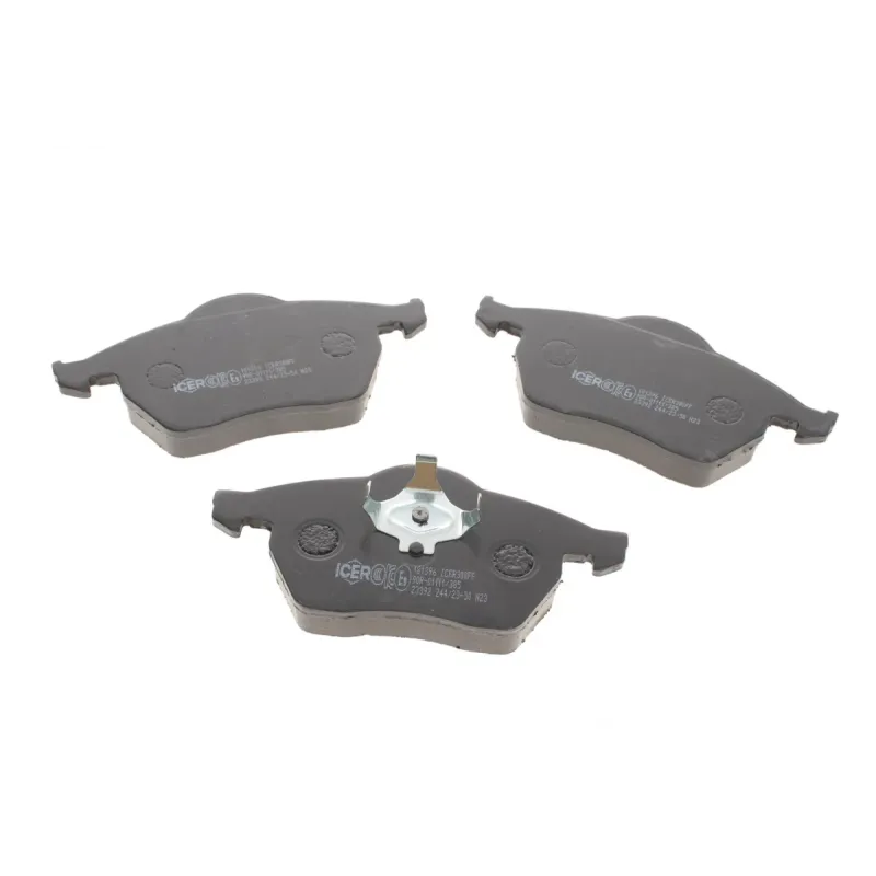 Колодки гальмівні (передні) Audi A3/TT/Seat Leon/Skoda Octavia/VW Golf 96-10/Polo 05-09 (+датчик)