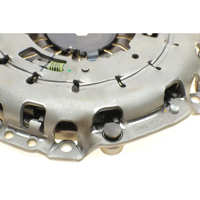 Комплект зчеплення з демпфером LuK 600 0296 00 для BMW 1 (F20/F21), 3 (F30) 2010-2014