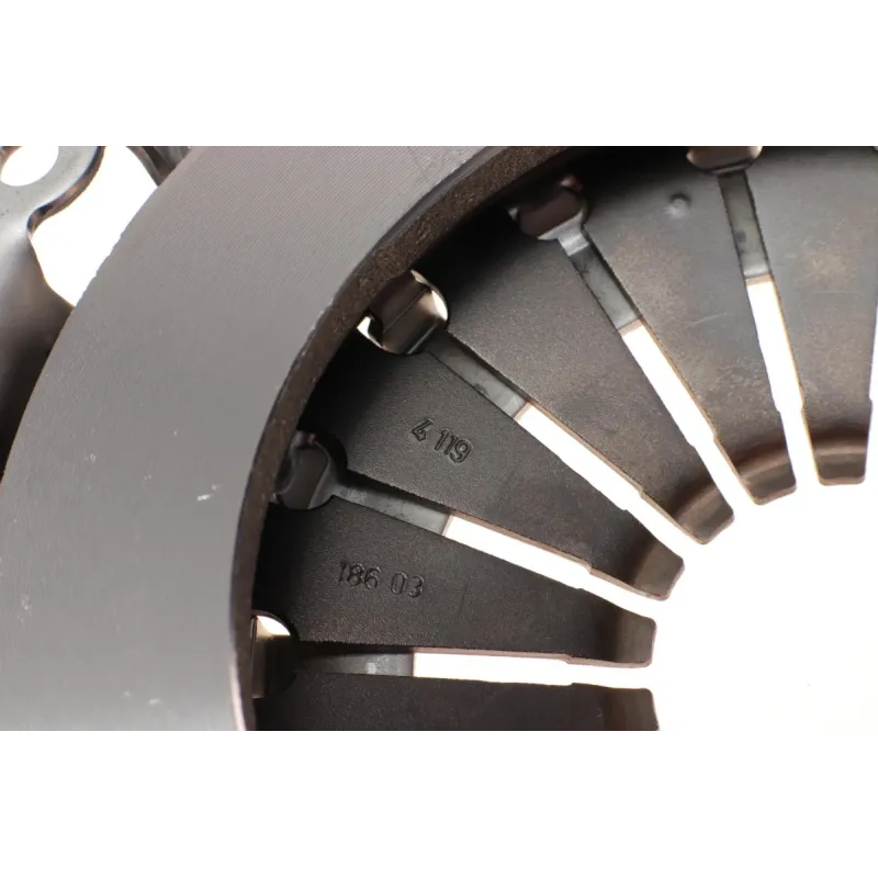 Комплект зчеплення LuK 619 3050 33 для Nissan Micra K12 1.0/1.2 16V 2003-2010