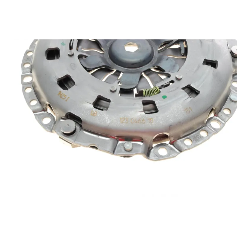 Комплект зчеплення LuK 623 3238 00 для BMW 1 (E81) 118i 143 к.с. 2006-2012, 3 (E90) 320i 150 к.с. 2005-2007, X3 (E83) 2.0i 150 к.с. 2005-