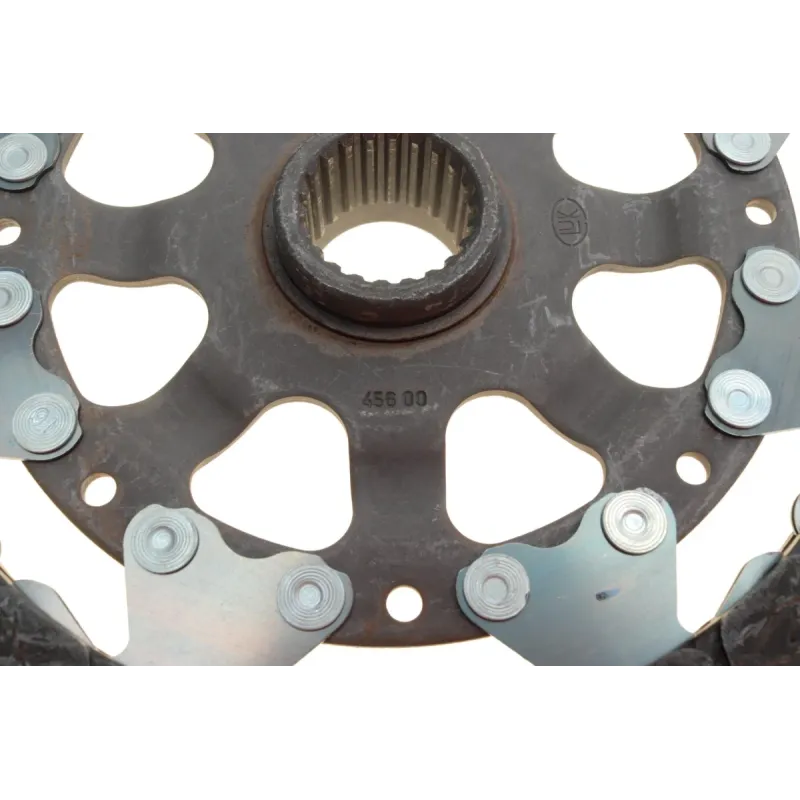 Комплект зчеплення LuK 623 3238 00 для BMW 1 (E81) 118i 143 к.с. 2006-2012, 3 (E90) 320i 150 к.с. 2005-2007, X3 (E83) 2.0i 150 к.с. 2005-