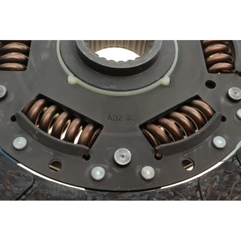 Комплект зчеплення LuK 624 3353 00 для BMW 3 (E46) 330d/xd, X3 (E83) 3.0d (d=240mm) (+вижимний)