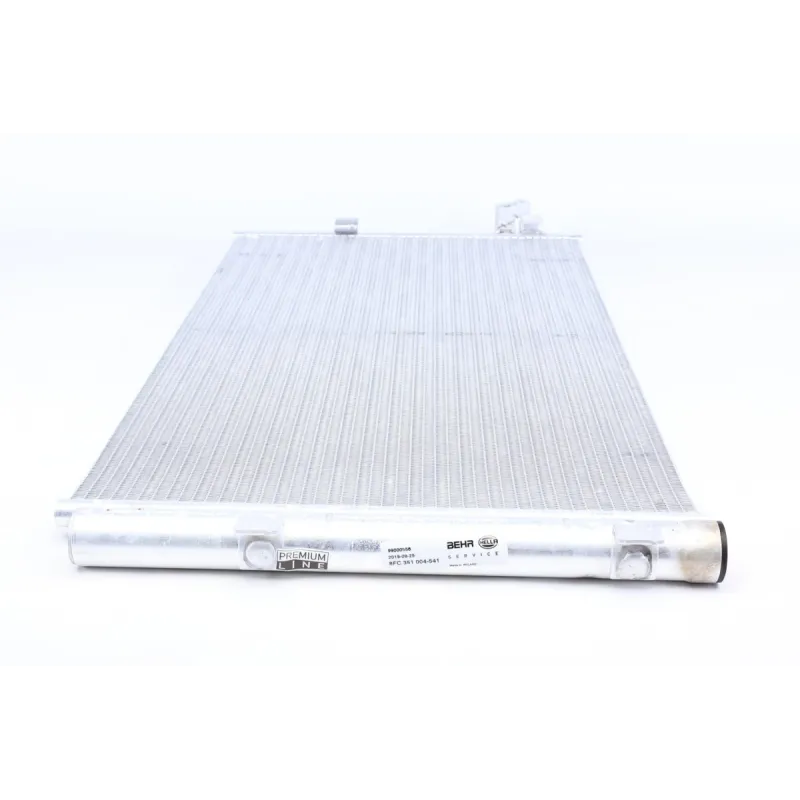 Радіатор кондиціонера MAHLE AC 38 000P для BMW 5 (G30/F90) 520d, 530d 2016-2020, 681x381x12 мм