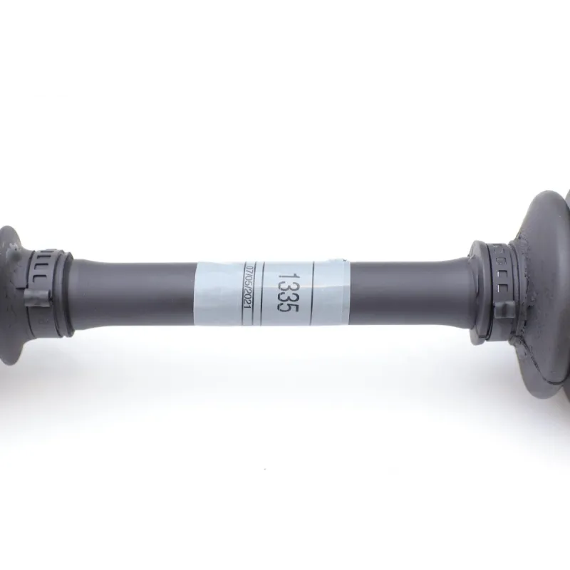 Піввісь (передня) (R) BMW 5 (F10/F11)/6 (F06/F12/F13) 10-18 (37z/27z/862mm) (-ABS)
