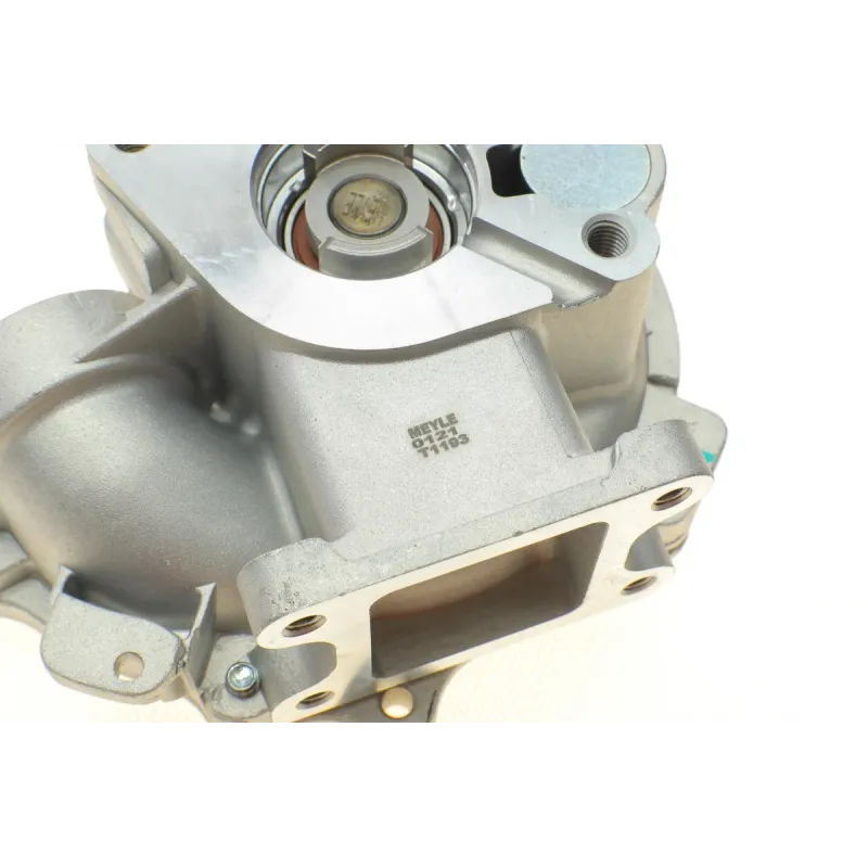 Помпа води MEYLE 313 220 0005 для BMW 1 (E81/E87), 3 (E46/E90) 1.6-2.0 2000-2015