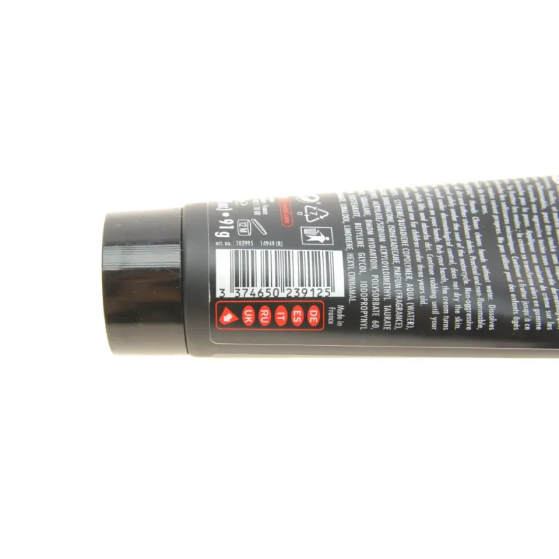 Паста для рук (100мл) M4 Hands Clean (102995) знято з виробництва