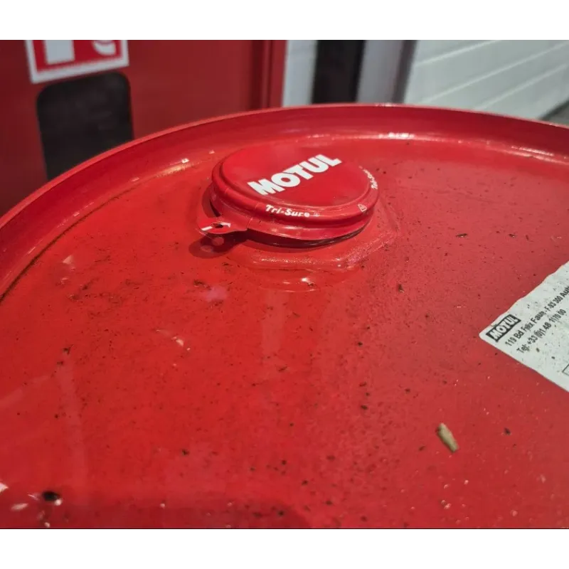 Моторна олива MOTUL 6100 Syn-clean Spec 5W30 (60L) CHRYSLER MS-11106/MB 229.51/VW 505 00/505 01 (DSC_814361) зірвана пломба