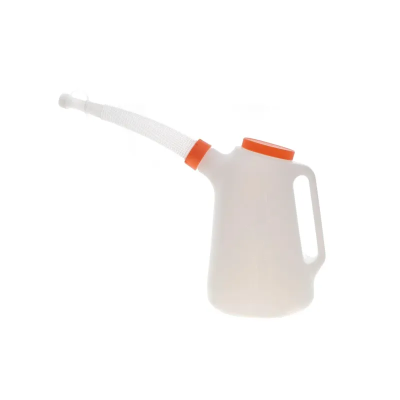 Мірна лійка пластикова 5L