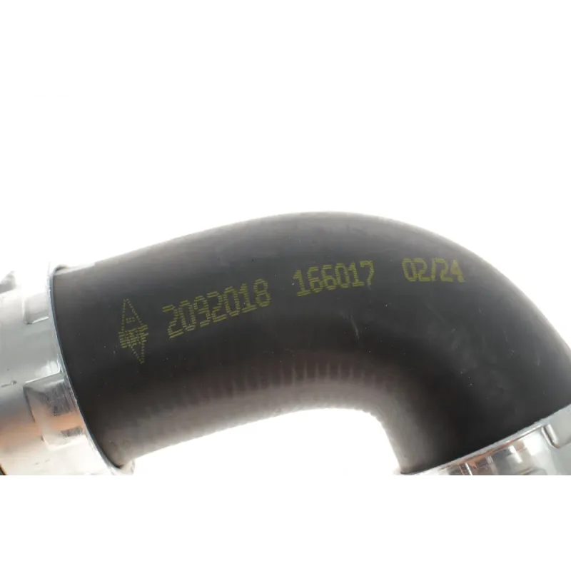 Патрубок інтеркулера (зверху) (R) VW Golf V/Passat 2.0 TDI 05-13