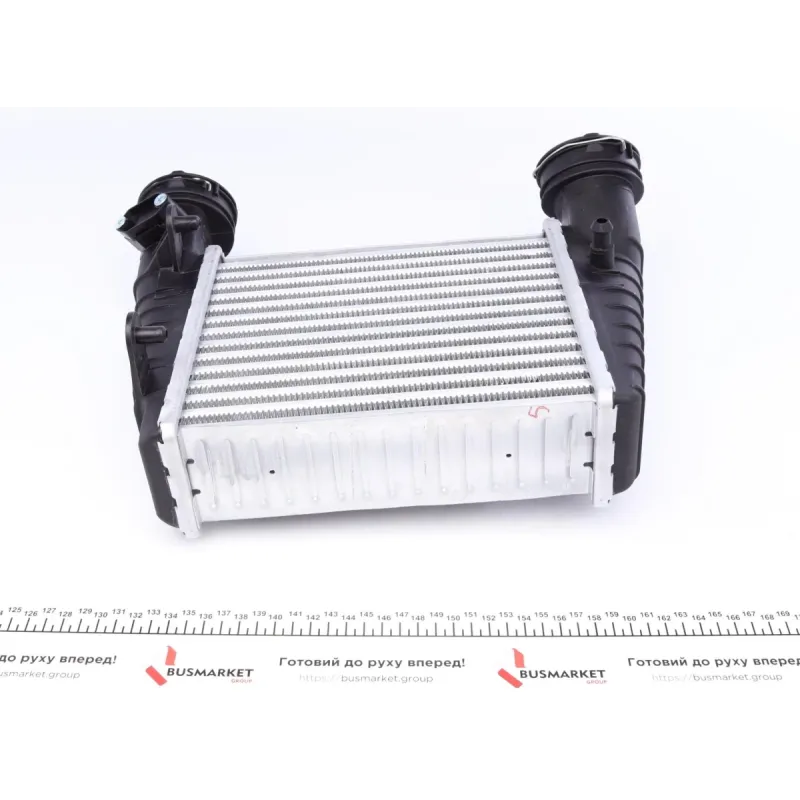 Радіатор інтеркулера NRF 30147A для Volkswagen Passat B5/B5.5 2000-2005, Skoda Superb 1 2001-2008