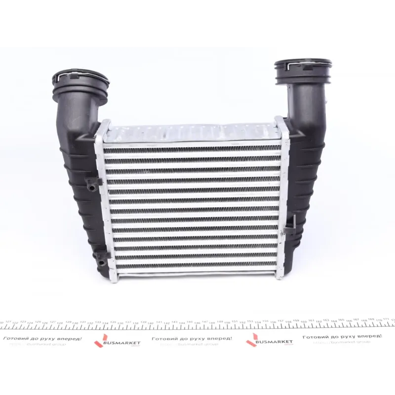 Радіатор інтеркулера NRF 30147A для Volkswagen Passat B5/B5.5 2000-2005, Skoda Superb 1 2001-2008