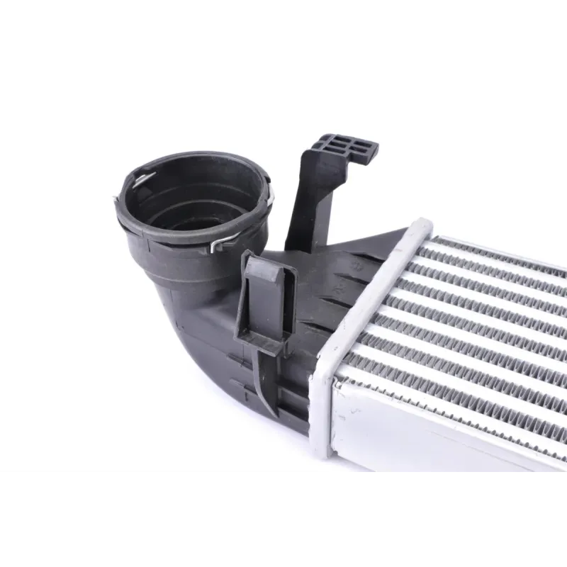Радіатор інтеркулера NRF 30161A для Mercedes-Benz C-Class W203 1.8-3.0D 2000-2007, 650x125x50 мм
