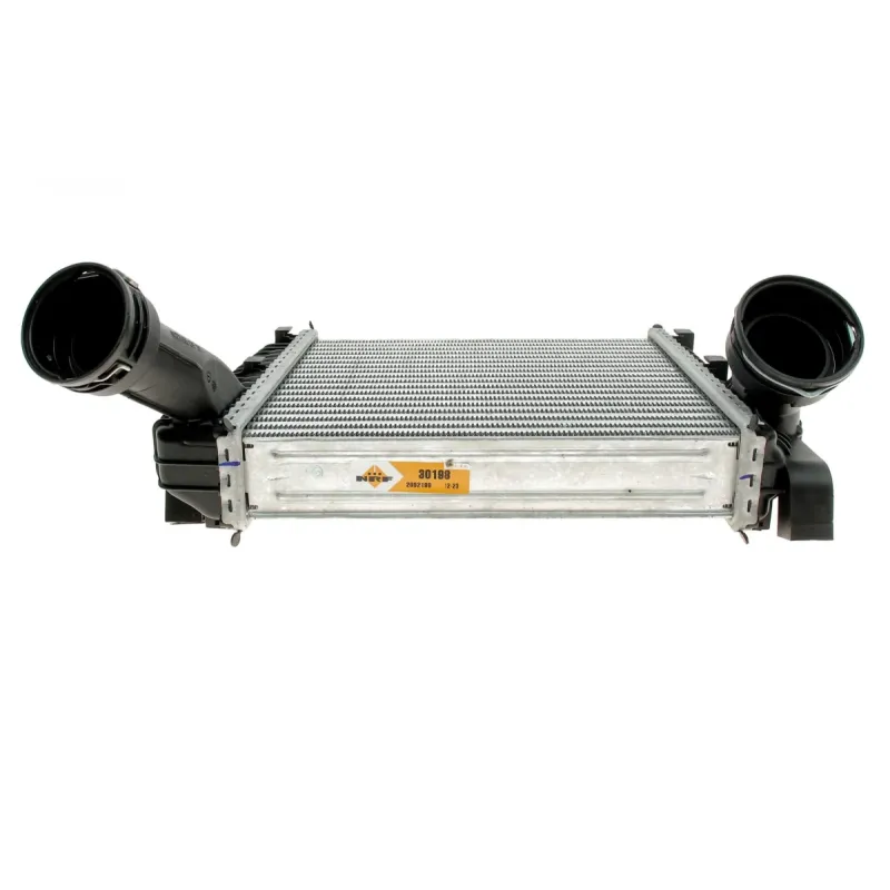 Радіатор інтеркулера Audi Q7/VW Touareg 3.0/4.1 03- (R)