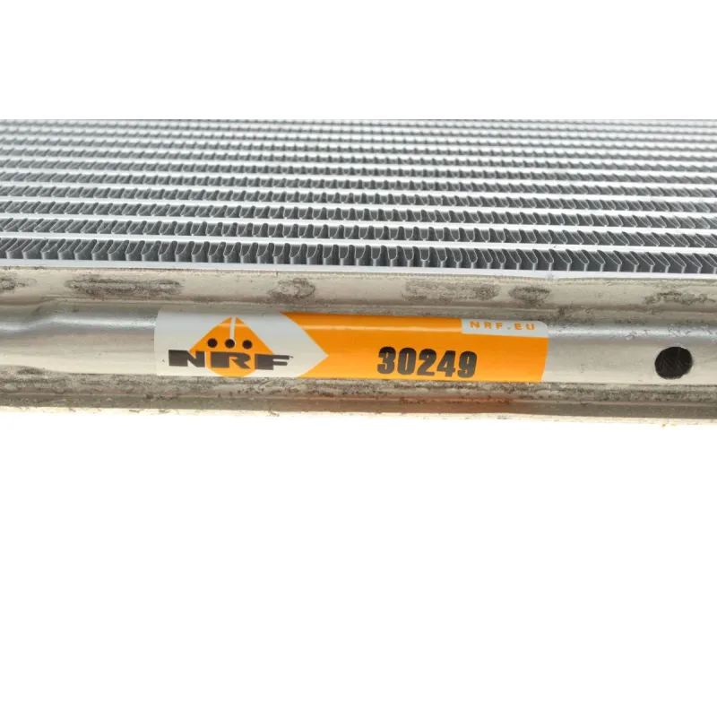 Радіатор інтеркулера NRF 30249 для Volvo S60/S80/V70 2.0T/2.5T/2.4D 2001-2010, 688x421x30 мм