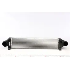 Радіатор інтеркулера NRF 30304 для Ford Focus III, Mondeo IV, Range Rover Evoque, 657x151x64 мм