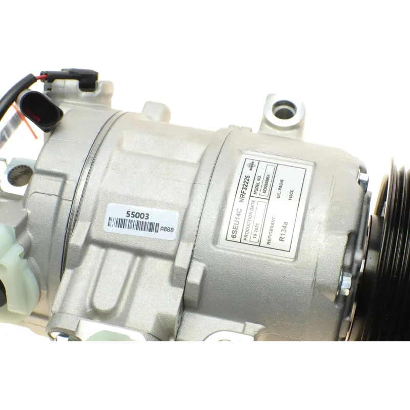 Компресор кондиціонера Audi A2/Seat Ibiza/Cordoba/Skoda Fabia/Roomster/VW Golf 1.0-2.0 99-