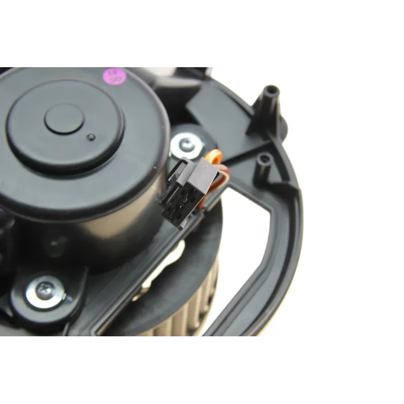 Моторчик пічки NRF 34204 для Volkswagen Passat B8, Golf, Skoda Octavia 12V